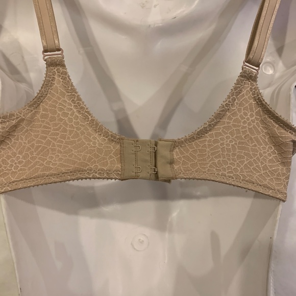 Chantelle C Magnifique seamless Unlined Minimizer - Picture 4 of 5